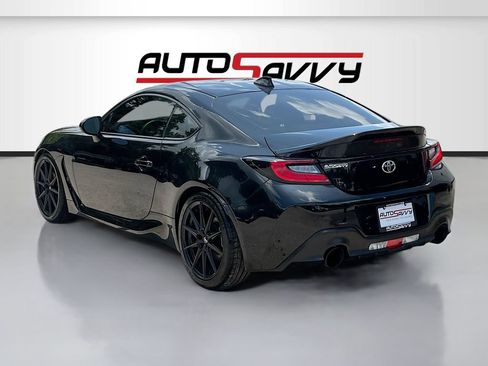 Used 2023 Toyota GR86 Premium w/ ALL Weather Mat Package (TMS) RWD image 5