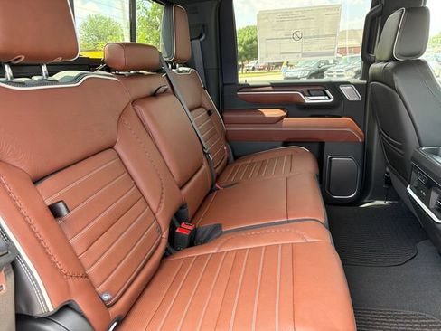 New 2026 GMC Sierra 2500 Denali Ultimate AWD/4WD image 23