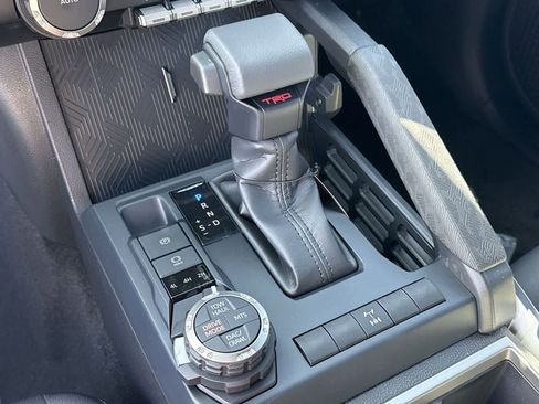 New 2025 Toyota Tacoma TRD Off-Road image 25
