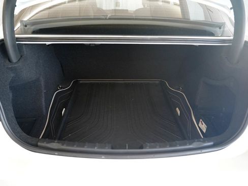 Used 2013 BMW 320i Sedan RWD image 36