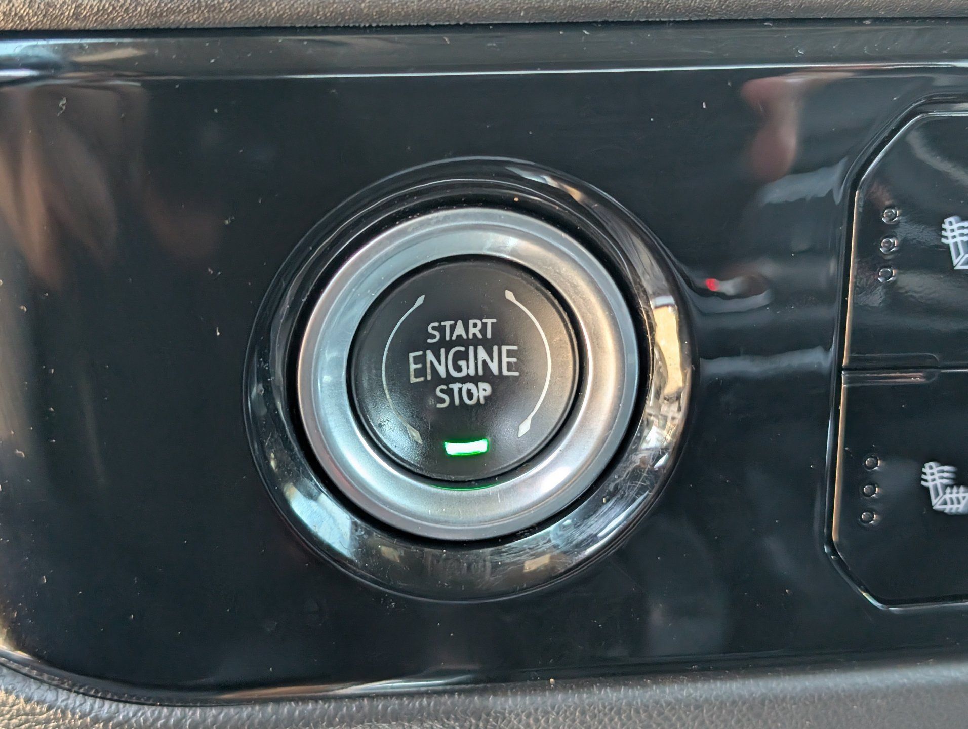 Certified 2022 Chevrolet Silverado 1500 RST AWD/4WD image 21