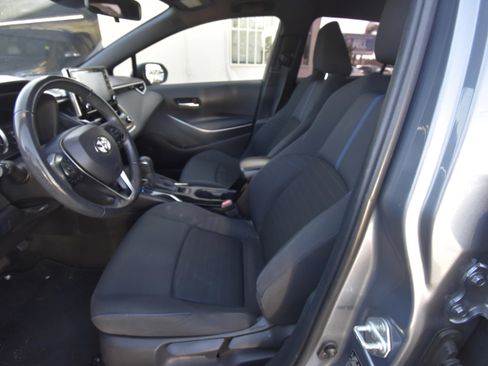 Used 2021 Toyota Corolla SE w/ Carpet Mat Package (TMS) FWD image 2