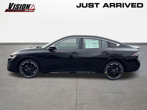 New 2026 Nissan Sentra SR w/ SR Premium Package FWD image 8