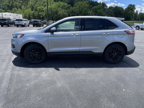 Used 2023 Ford Edge SEL AWD/4WD image 6
