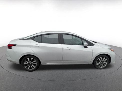 Used 2025 Nissan Versa SV FWD image 16