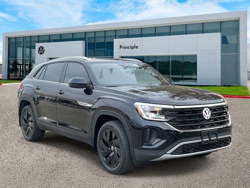New 2026 Volkswagen Atlas Cross Sport SE FWD image 2