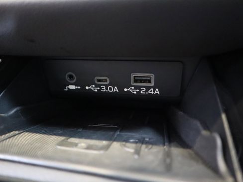 Used 2025 Subaru Outback Wilderness w/ Wilderness Package AWD/4WD image 37