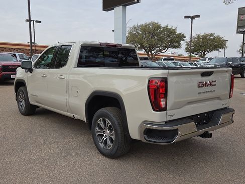 New 2026 GMC Sierra 1500 SLE w/ Preferred Package RWD image 3