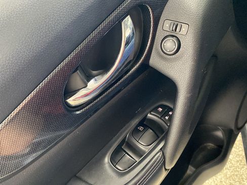 Used 2015 Nissan Rogue SL w/ SL Premium Package FWD image 20