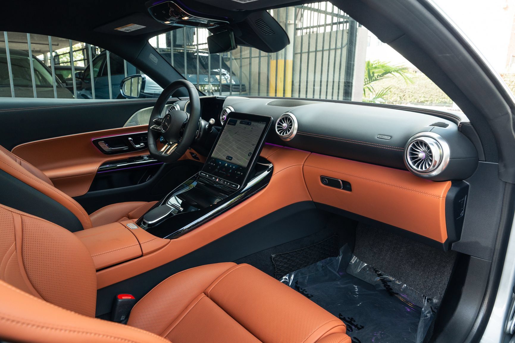 Used 2025 Mercedes-Benz AMG GT 63 w/ Driver Assistance Package image 27
