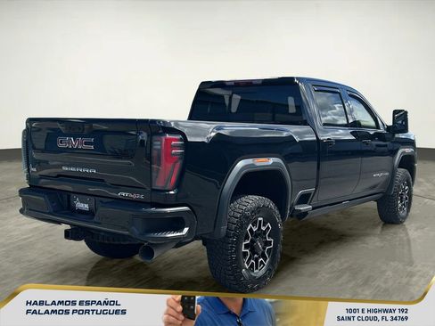 Used 2024 GMC Sierra 2500 AT4X AWD/4WD image 6