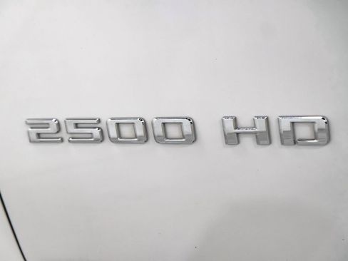 Used 2022 Chevrolet Silverado 2500 LTZ w/ LTZ Convenience Package AWD/4WD image 50