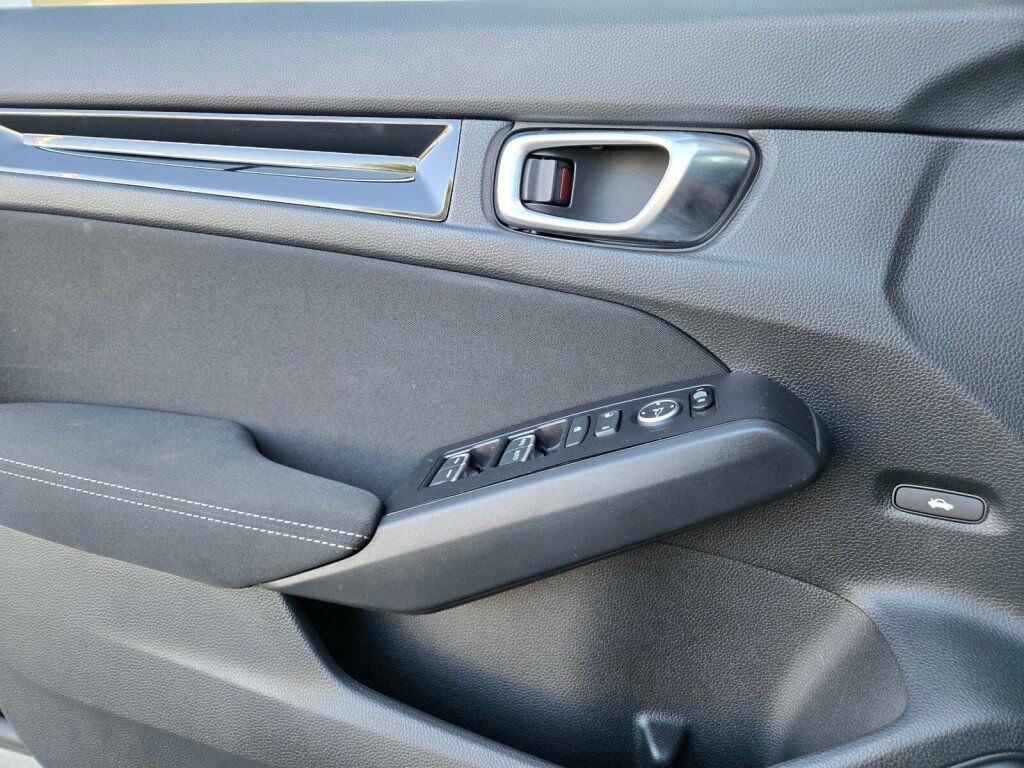Certified 2024 Honda Civic EX image 22