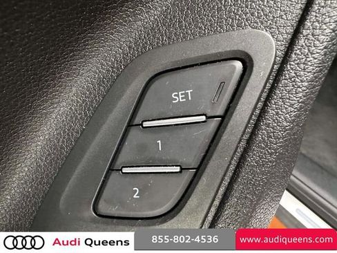 Certified 2022 Audi Q3 2.0T Premium Plus w/ Premium Plus Package AWD/4WD image 18