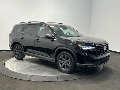Certified 2025 Honda Pilot Sport image 2