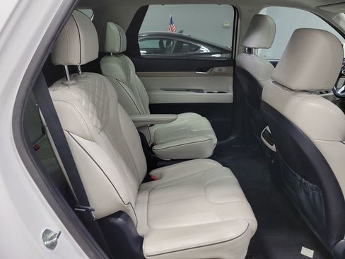 Used 2021 Hyundai Palisade Limited image 25