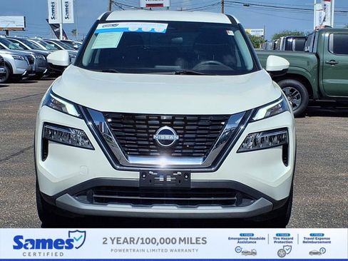 Certified 2022 Nissan Rogue SV image 2