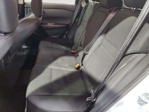 Used 2024 Nissan Rogue S AWD/4WD image 13
