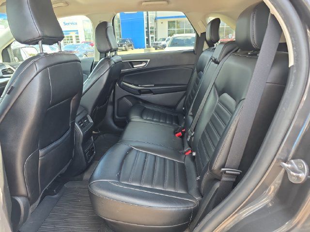 Used 2020 Ford Edge SEL w/ Convenience Package FWD image 11