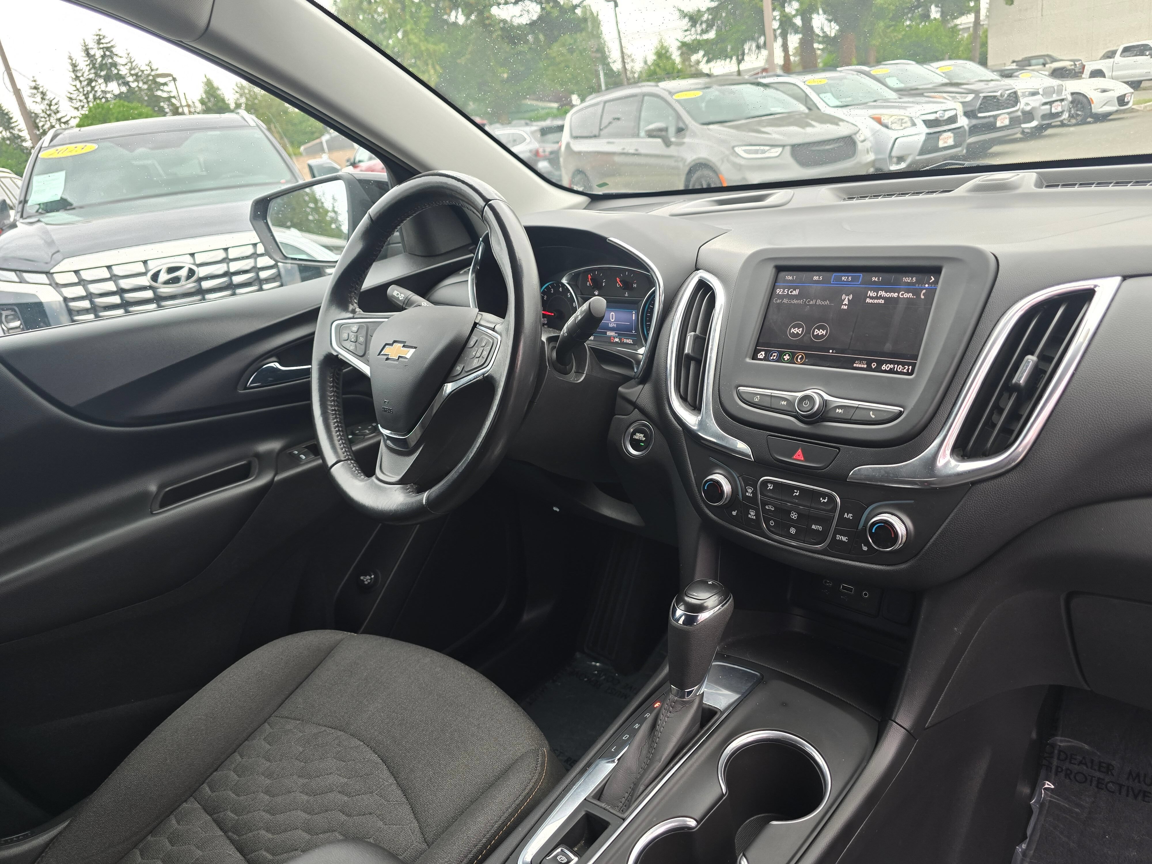 Used 2020 Chevrolet Equinox LT FWD image 10