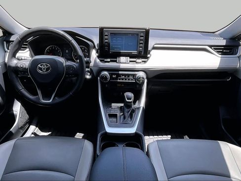 Used 2021 Toyota RAV4 XLE Premium FWD image 16