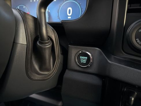 New 2026 Ford F250 Platinum w/ FX4 Off-Road Package image 37