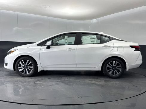 New 2025 Nissan Versa SV w/ Trunk Package image 6