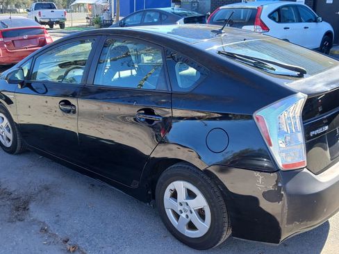 Used 2010 Toyota Prius Three image 3
