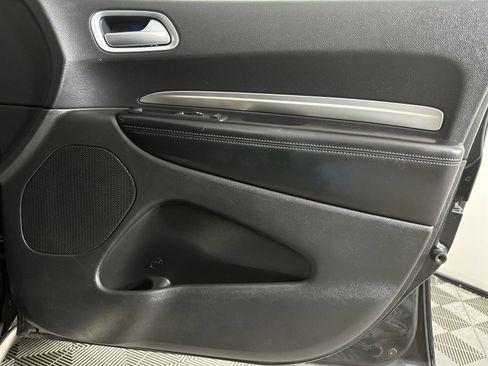Used 2019 Dodge Durango SXT image 35