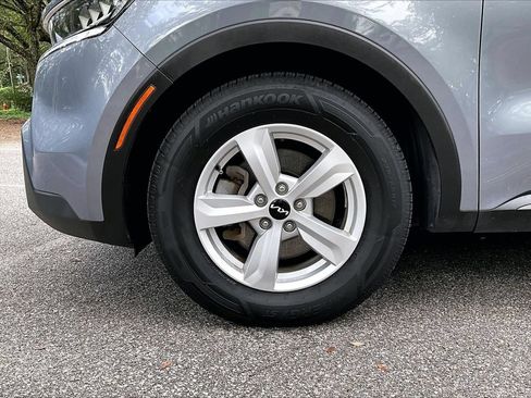 Used 2022 Kia Sorento LX FWD image 33