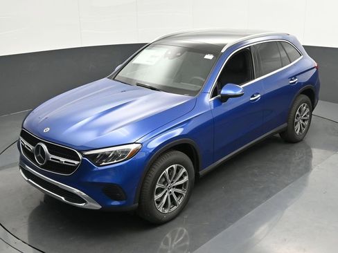 New 2025 Mercedes-Benz GLC 300 GLC 300 image 34