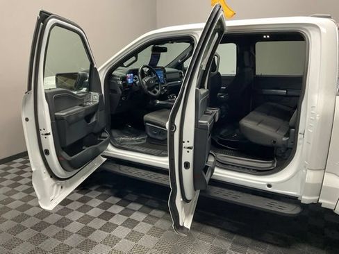 Used 2022 Ford F150 XLT w/ Equipment Group 302A High AWD/4WD image 13