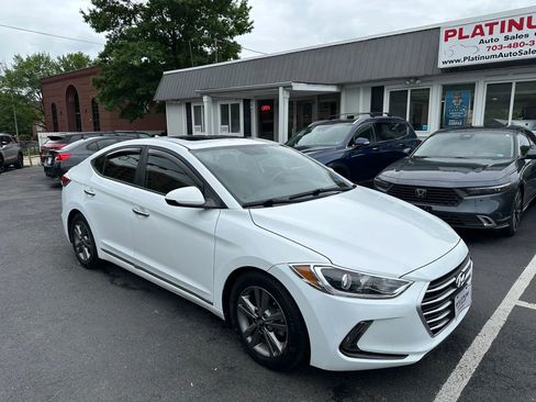 Used 2018 Hyundai Elantra Value Edition FWD image 3