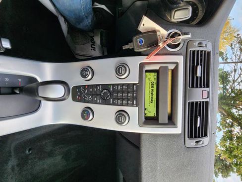 Used 2011 Volvo C70 T5 image 23