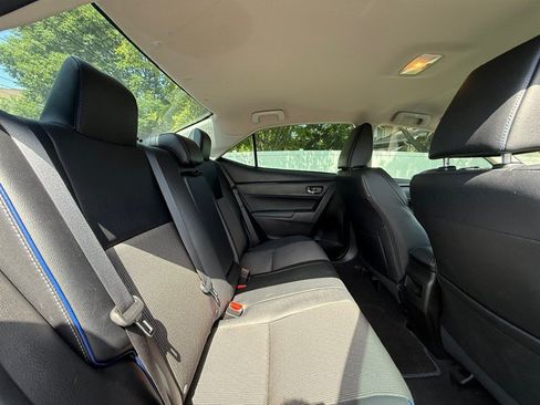 Used 2019 Toyota Corolla SE FWD image 18
