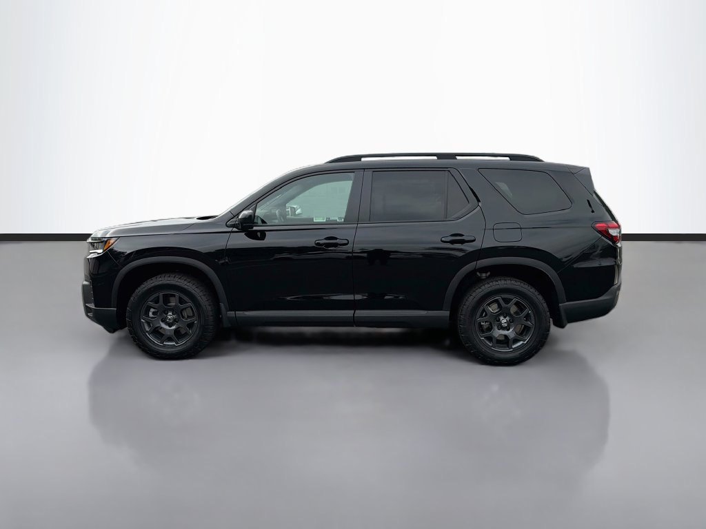 New 2026 Honda Pilot TrailSport image 3