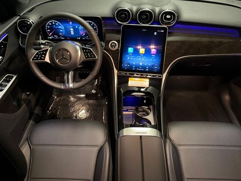 New 2026 Mercedes-Benz GLC 300 image 12