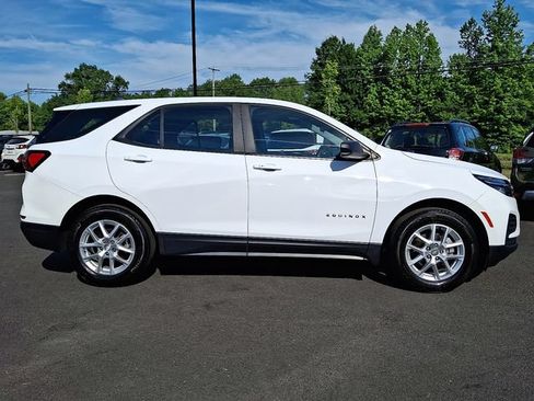 Used 2024 Chevrolet Equinox LS FWD image 7