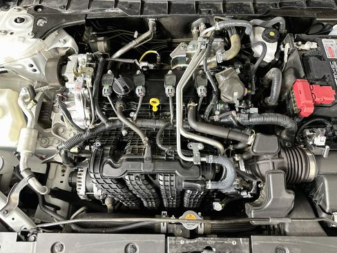Used 2025 Nissan Altima 2.5 SV FWD image 31