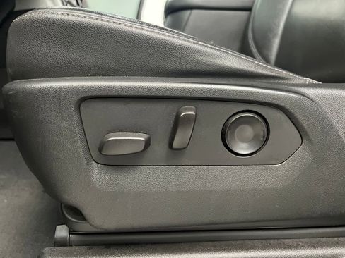 Used 2021 Chevrolet Tahoe LT image 10