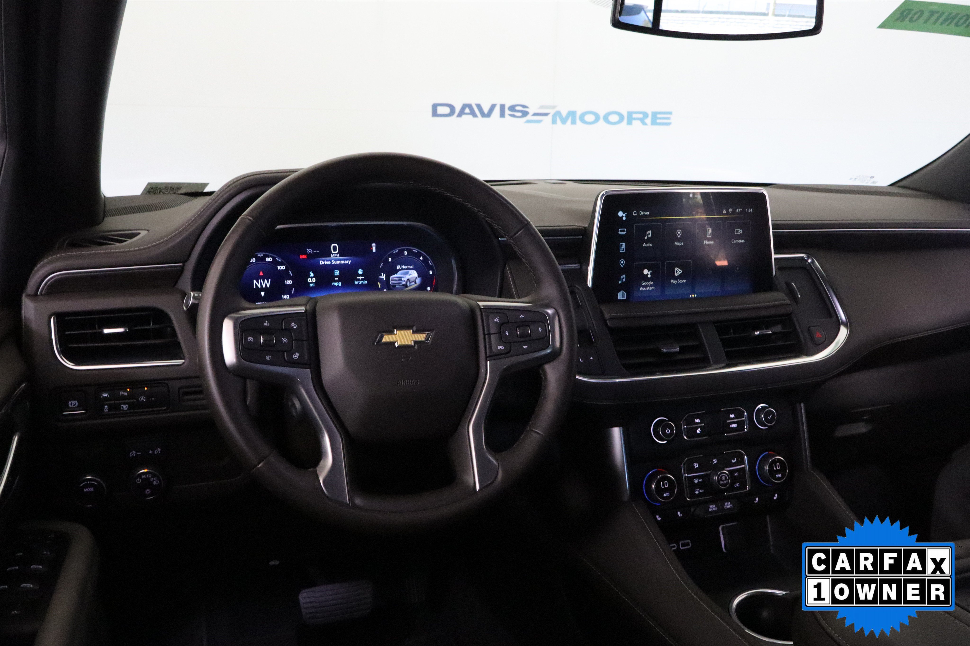 Used 2024 Chevrolet Tahoe LT w/ Luxury Package RWD image 16