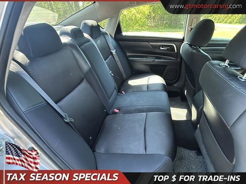 Used 2017 Nissan Altima 2.5 SR FWD image 37