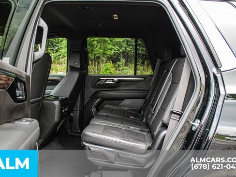 Used 2025 Chevrolet Tahoe LT AWD/4WD image 17