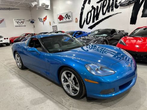 Used 2009 Chevrolet Corvette Coupe w/ Preferred Equipment Group image 19