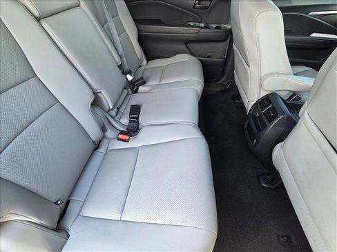 Used 2023 Honda Passport EX-L image 18