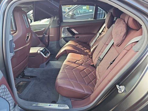 Used 2023 BMW 760i xDrive AWD/4WD image 14