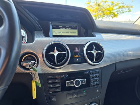 Used 2014 Mercedes-Benz GLK 350 4MATIC image 51