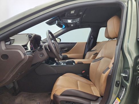 Used 2019 Lexus ES 350 Luxury w/ Accessory Package 2 image 6