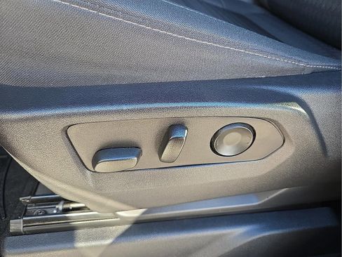 Used 2022 Chevrolet Silverado 1500 Custom image 14