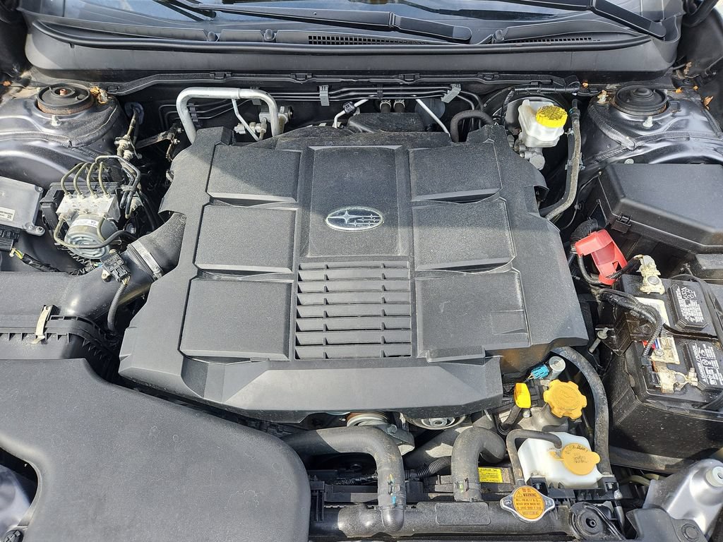 Used 2019 Subaru Outback 3.6R Limited AWD/4WD image 38